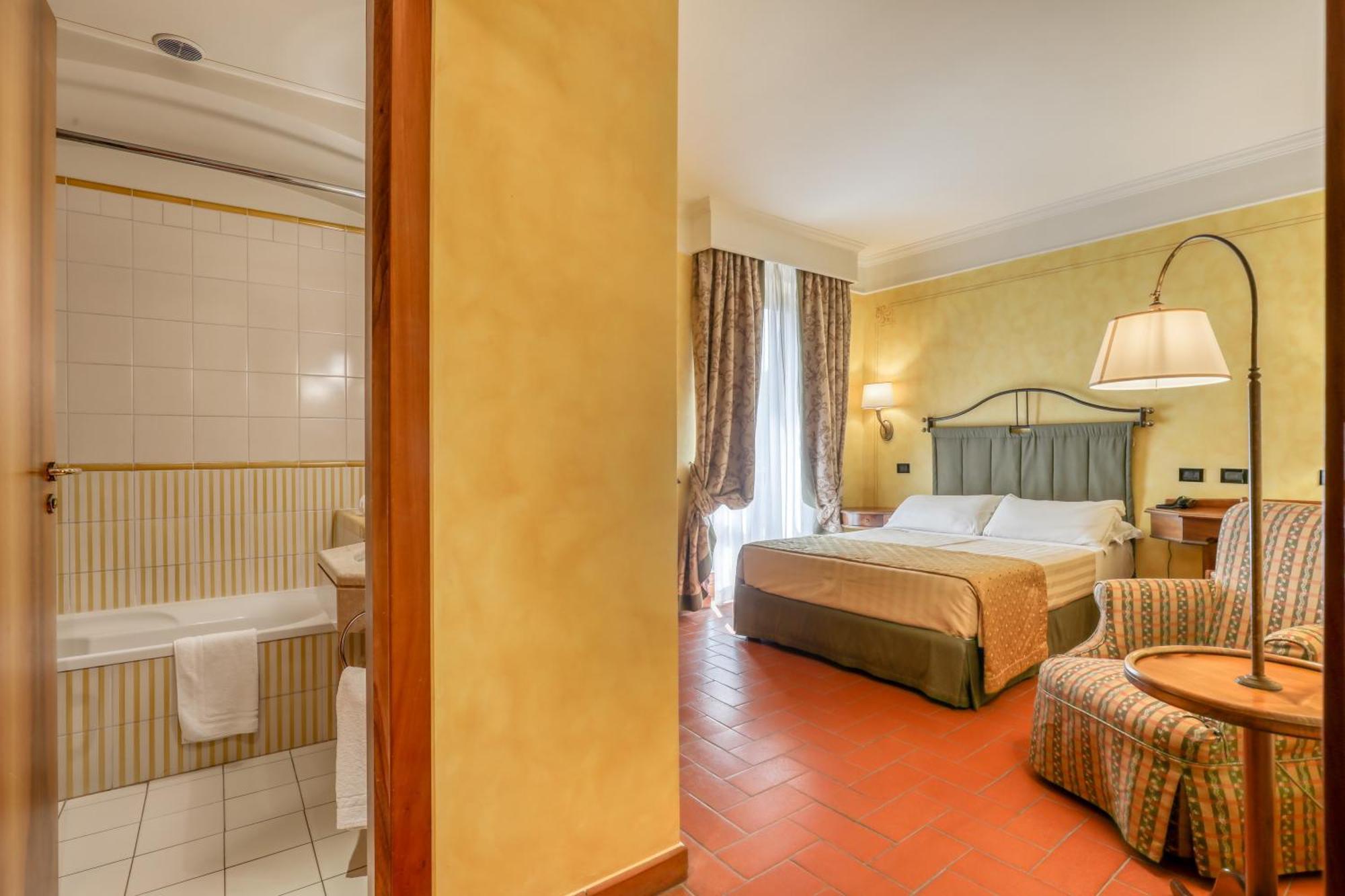 Hotel Ristorante La Pergola Magliano Sabina Esterno foto