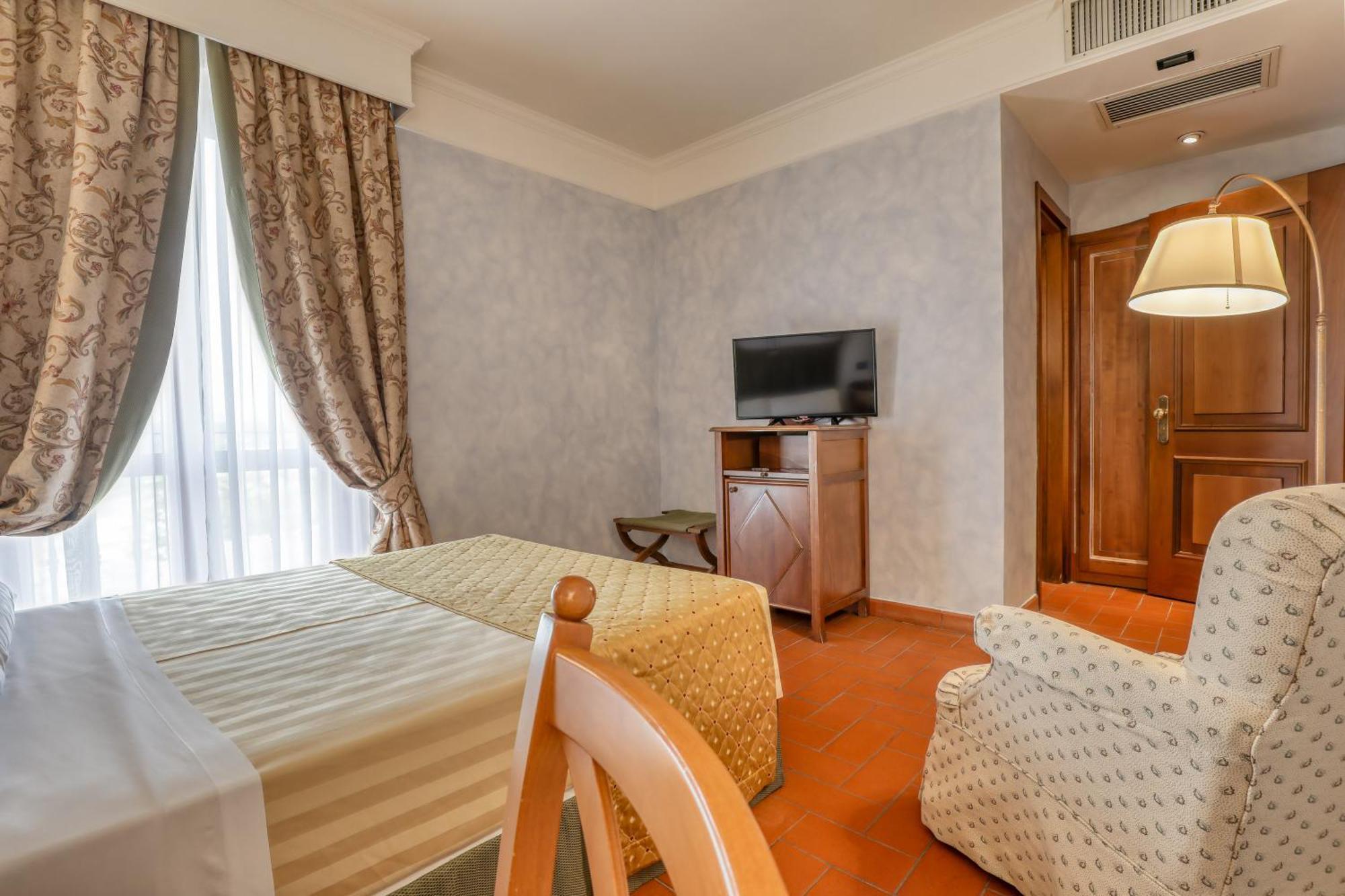 Hotel Ristorante La Pergola Magliano Sabina Camera foto