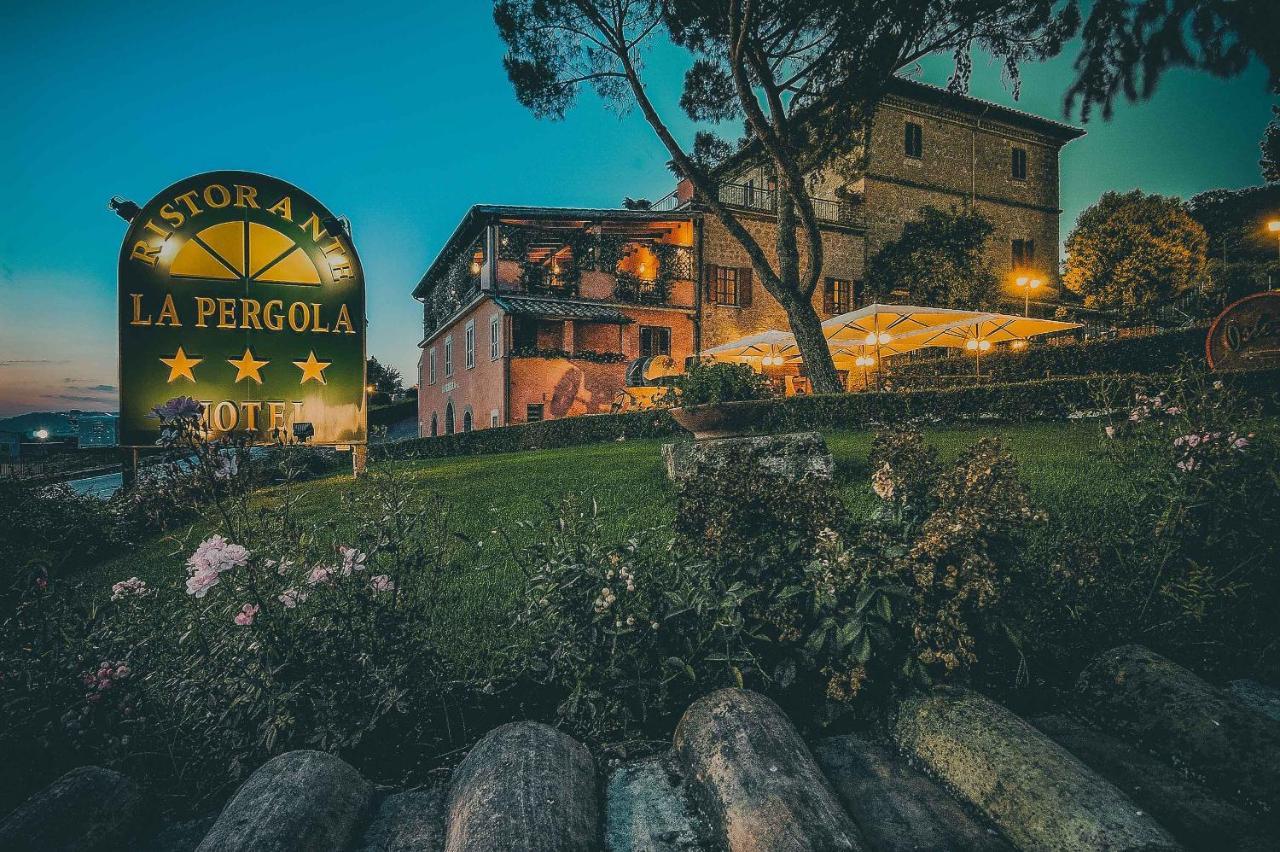 Hotel Ristorante La Pergola Magliano Sabina Esterno foto